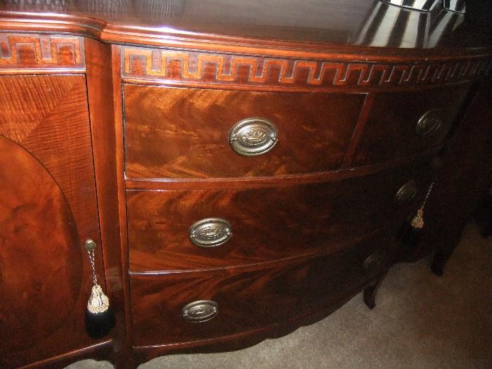 Detail of the Flame Mahogany Pattern