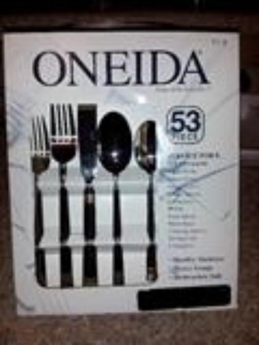 Brand New Oneida Flatware Set