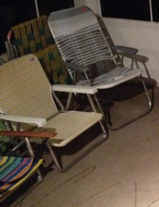 2 beach chairs, 3 lawn chairs