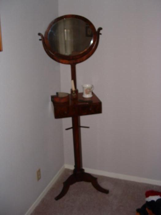 Early 1900's shaving stand (with 2 drawers)