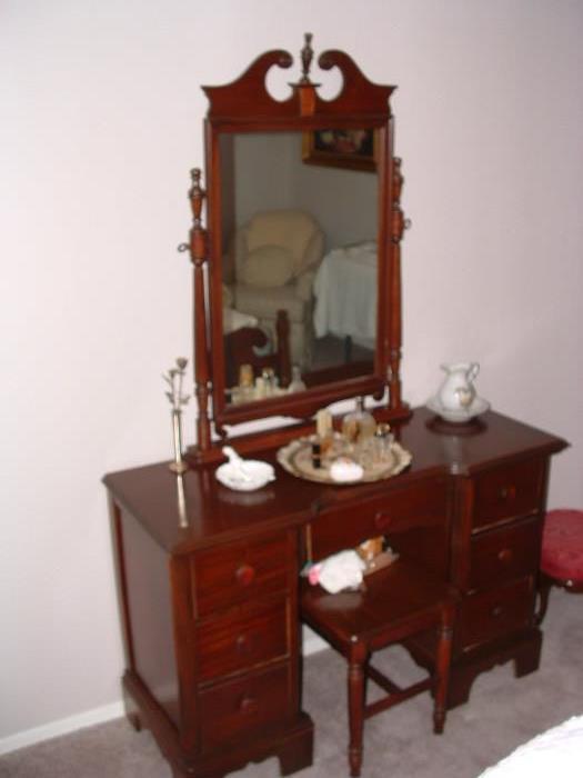 1940's vanity (part of suite)