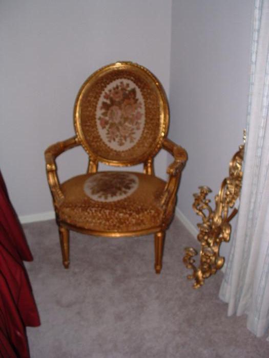 Pretty gold chair