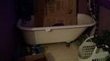 clawfoot iron tub