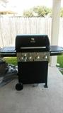 Char Broil gas grill with cover