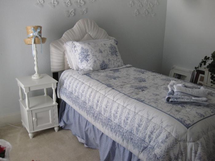 One set is left…bedding by laura ashley