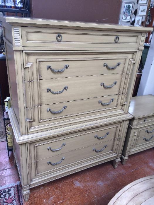 VINTAGE 1950's DRESSER!  Owned by 1 owner who never moved.  $895.00