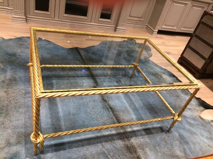 Beautiful very heavy designer rope with beveled glass top cocktail table. Paid $4,500 selling it for $995