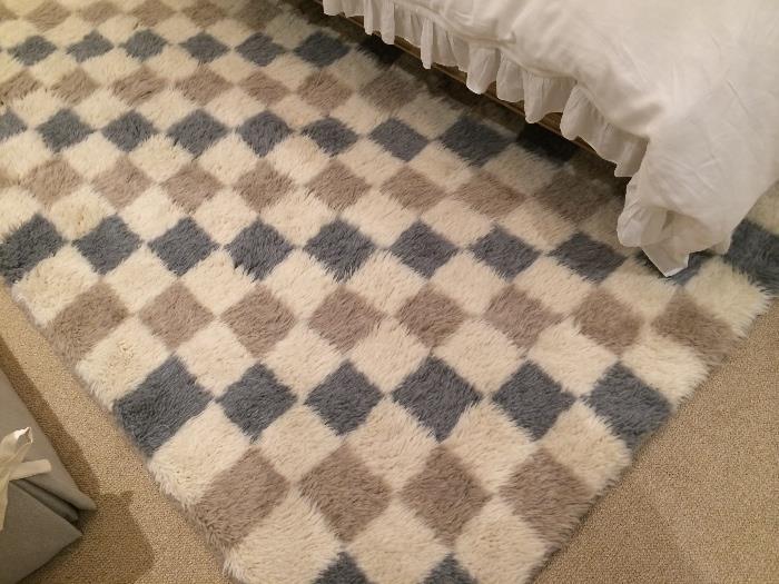 "Like new" Custom hand knotted rug.  Paid $13,000 selling it for $4,200.  It has been sitting in a spare bedroom that no one has stayed it.  Owner bought it 6 months ago.  