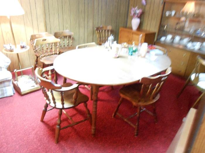 DINING ROOM TABLE WITH 8 CHAIRS