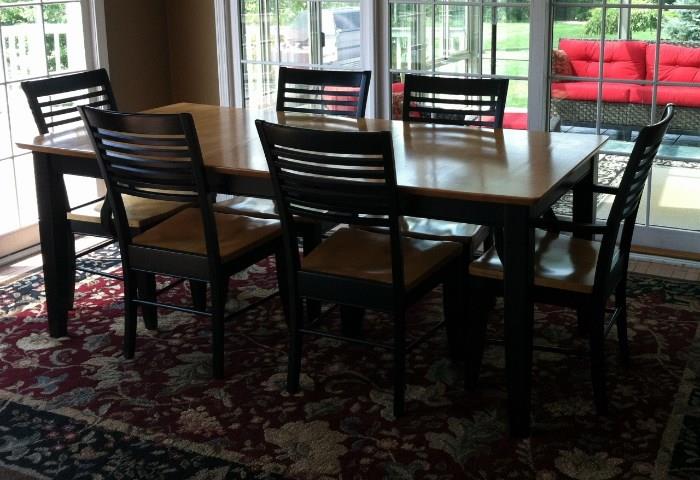 kitchen table and 7 chairs