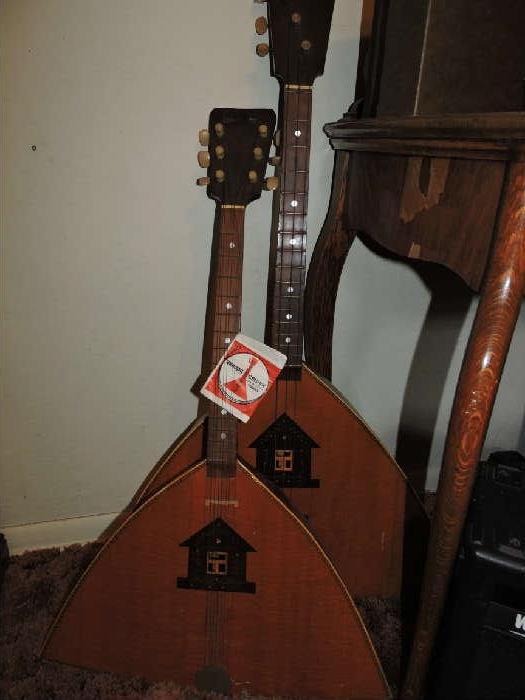 Balalaika guitar