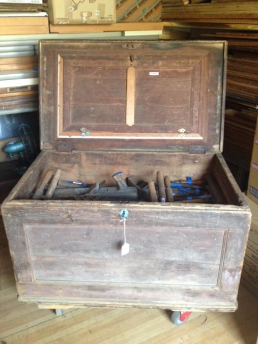 Antique tool trunk with 18th century or early 19th century claw lock and key. Full of antique tools auctioned separately
