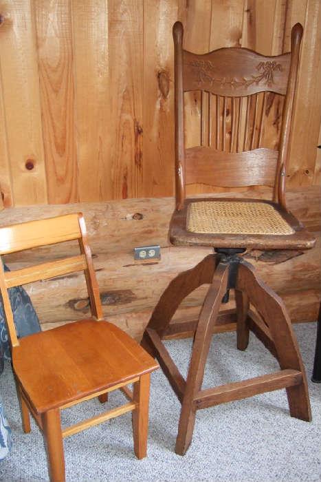 Scrivener's stool