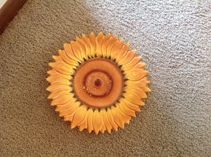 Sunflower pottery dish