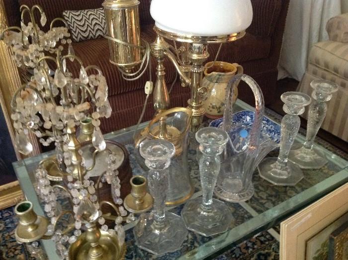 Tons of lamps, glassware and decorative items--still finding things.