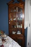 Lighted corner curio