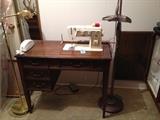 Vintage Singer Sewing Machine in Cabinet