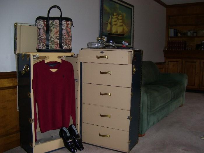 Oshkosh antique traveler's wardrobe trunk in great condition, we have key!