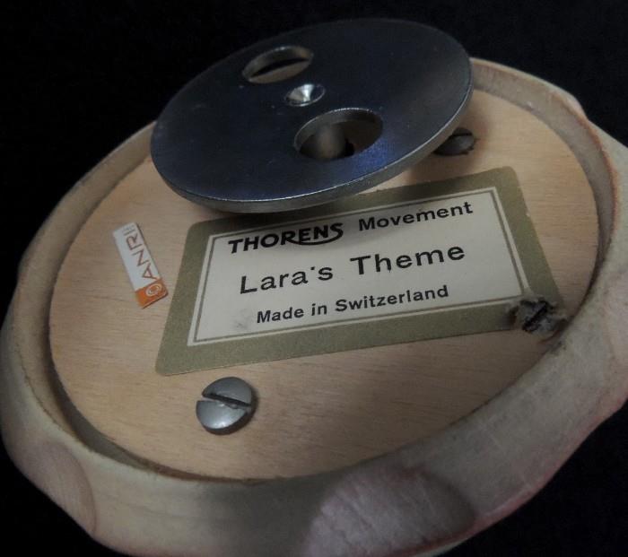 Anri musical figurine - music box plays Lara's Theme from Dr. Zhivago - Swiss