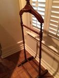                                    Valet stand