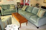 Broyhill Soaf & Loveseat ONLY 6 MONTHS OLD