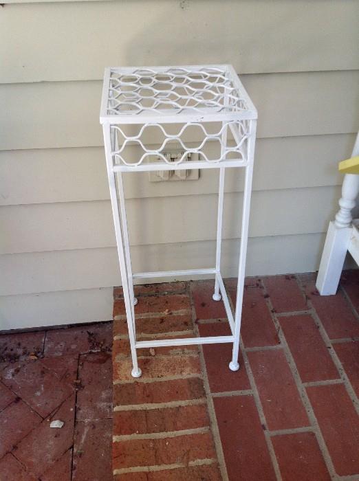 White Metal Patio Plant Stand