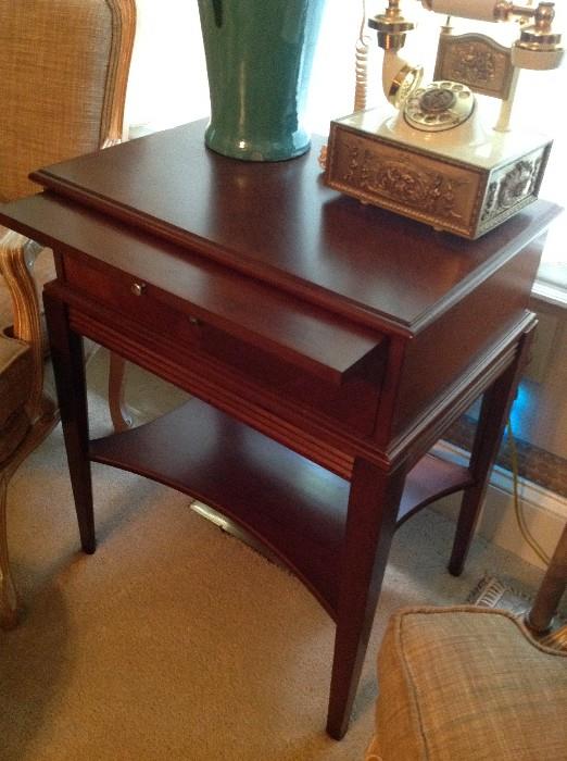 Mahogany Side Table w/ Slide Out Shelf and One Drawer - Detail