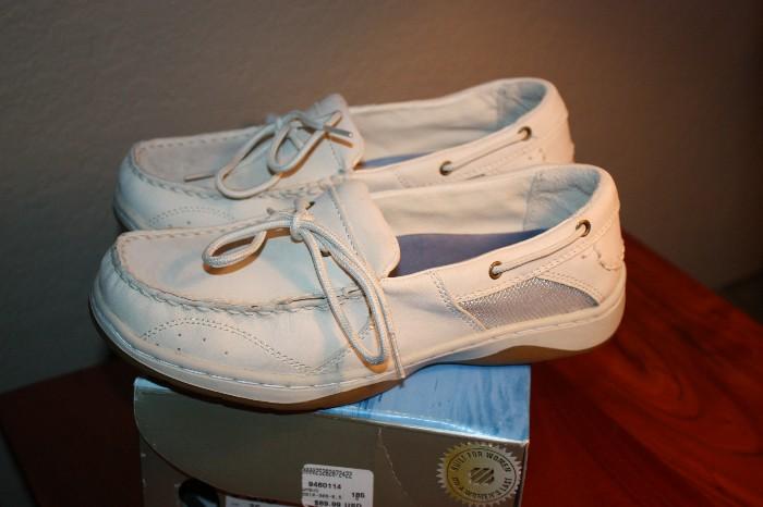 Boat shoes 6.5