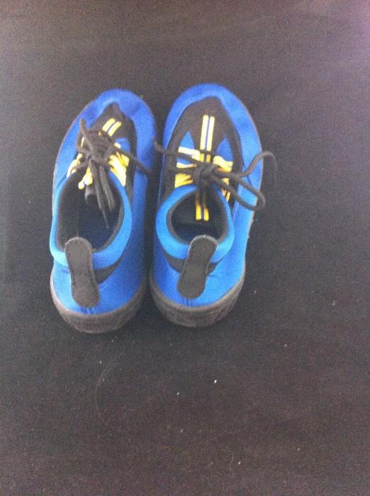 size 10 water aerobics shoes