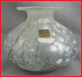 VINTAGE ISLE OF WIGHT (ENGLAND) ART GLASS VASE