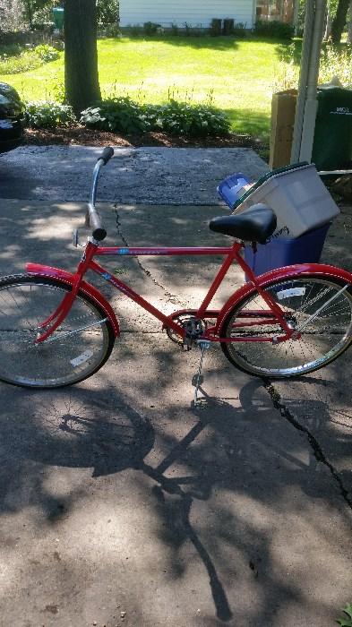 RED MURRAY BIKE EXXCELLENT CONDITION