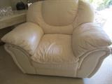 LEATHER CHAIR