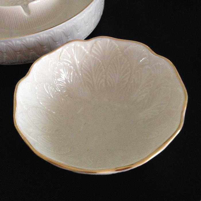 Lenox bowl leaf pattern