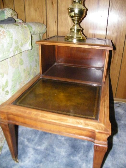 One of a set of end tables