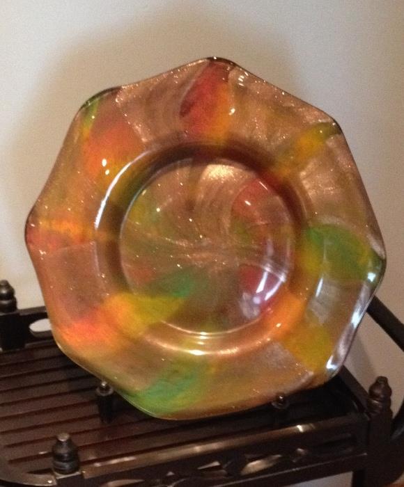 Large Dale Tiffany glass bowl with infused gold iridescent swirl