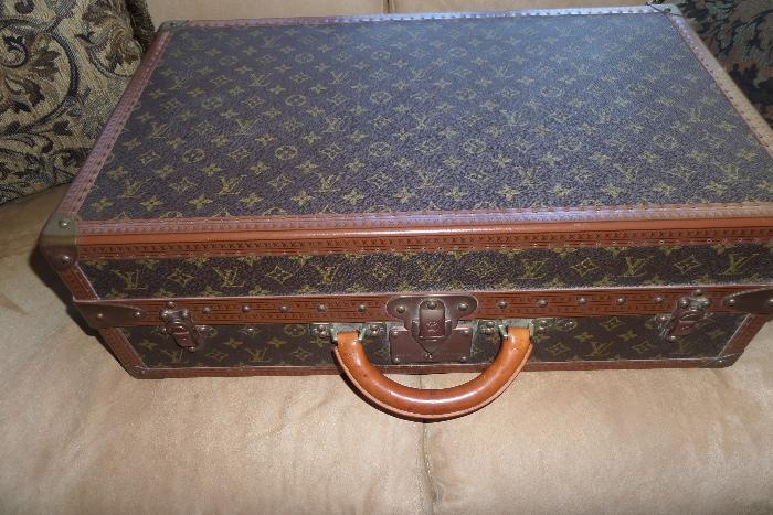 VINTAGE LOUIS VUITTON SHOE SUITCASE 24" X 14" X 8"