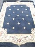 NEW NEVER USED LARGE WOOL RUG
