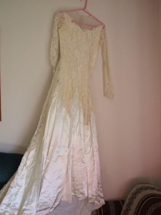 FABULOUS ANTIQUE WEDDING DRESS FROM THE 1930'S. SATIN, LACE, BUTTON BACK. MUST SEE TO APPRECIATE THIS PIECE!!