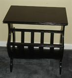 Bombay lamp table with magazine holder