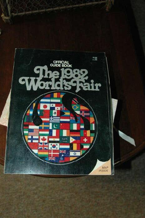 Official 1992 Worlds Fair Guide book