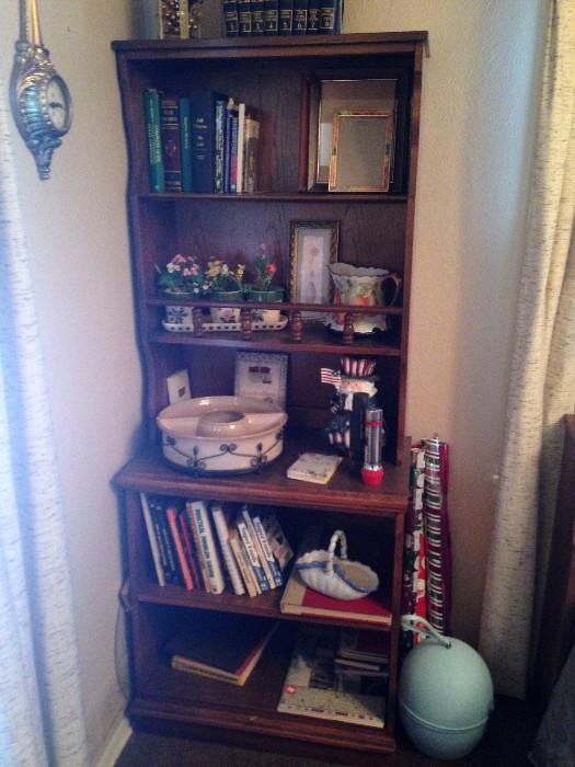 Oak bookcase (2 piece)