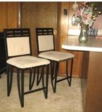 2 Metal bar stools