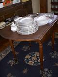 Drop leaf table with two additional leaves