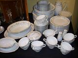 Noritake "Leonore" dinner set, includes numerous serving pieces