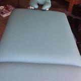 The massage table is like new, very clean and easy for one person to open, close and pack up