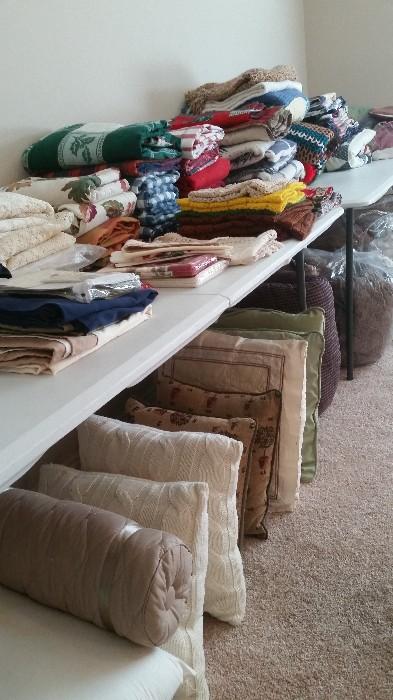 Comforters, pillows, towels & misc - All Clean and in Great Condition!