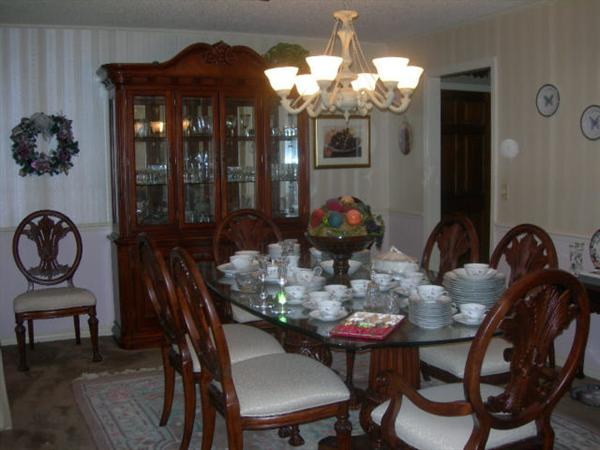 Universal Cherry Dining Room Set