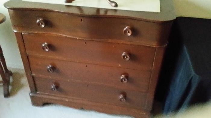 ANTIQUE RUSTIC  OAK HAND CRAFTED CHEST OF DRAWERS, ARTS AND CRAFTS ERA