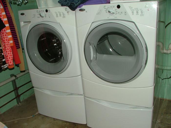 Wonderful Whirlpool Duet front loading washer and dryer - like new!