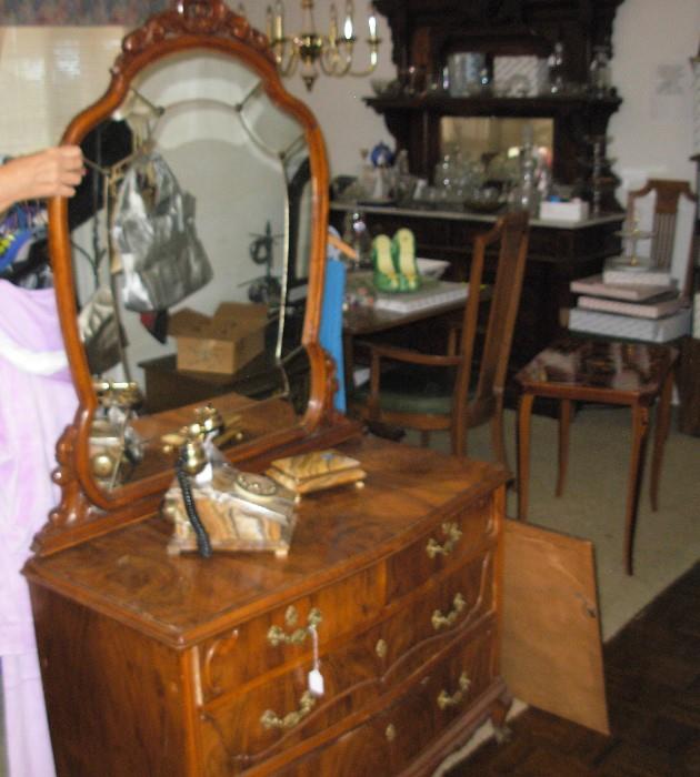 DRESSER WITH MIRROR $250..NOW 60% OFF